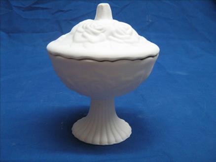 BOMBONIERE COM RELEVO DE ROSAS